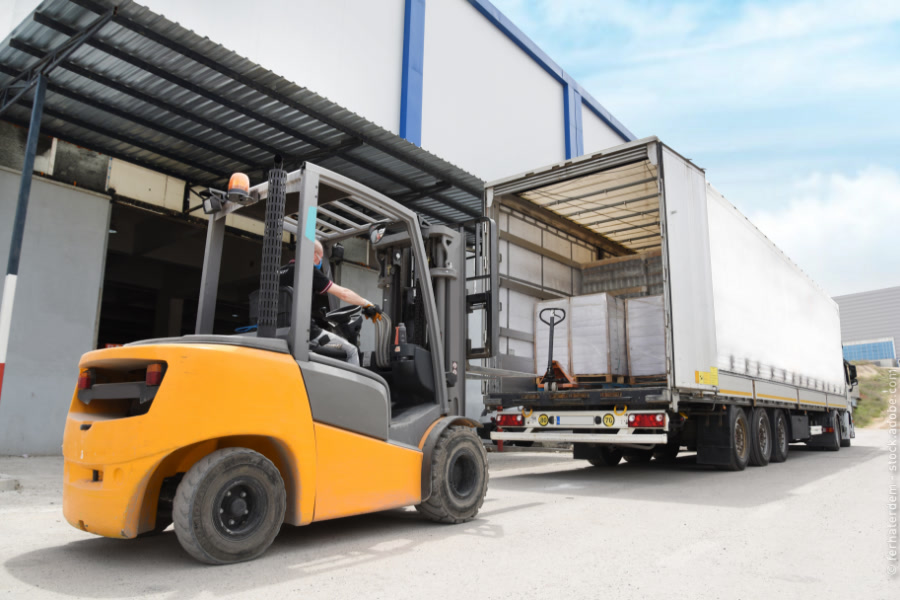 Transshipment czyli jak przeładunek wpływa na transport